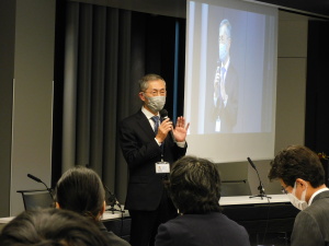 「大手前大学大学院『国際看護学研究科』講演会＆シンポジウム」の写真